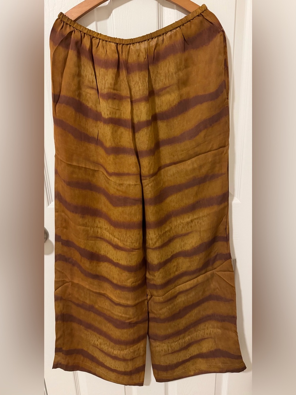 NWOT* Frame the silk lounge pants - size M - Picture 5 of 8